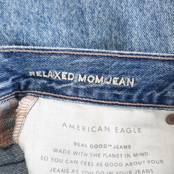 American Eagle Relaxed Mom Jeans size 2 - Picture 7 of 8